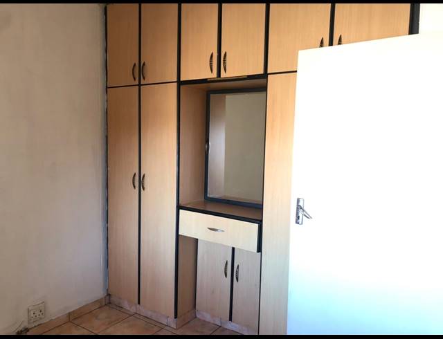 3 BEDROOM FREEHOLD RENTED IN SYDENHAM